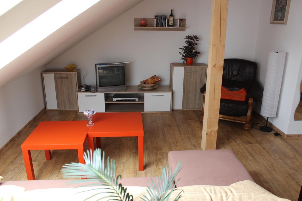 Orange Loft Apartment Kájov Cameră foto